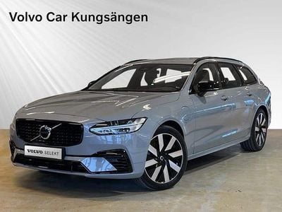 Grå Begagnad 2025 Volvo V90 Plus Kombi | 439 900 kr