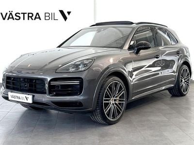 Begagnad Porsche Cayenne Turbo S 680 HK (500 kW) 2020 Quarzite grey metallic SUV