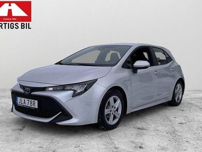 Begagnad Toyota Corolla Hybrid Active 122 HK (89 kW) 2019 Silver Halvkombi