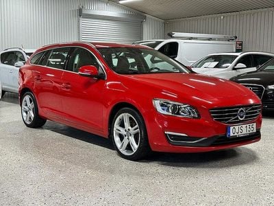 Begagnad Volvo V60 Summum 190 HK (139 kW) 2016 Röd Kombi