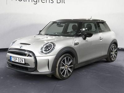 Begagnad Mini Cooper 135 kW (184 HK) 2022 Melting silver iii Halvkombi