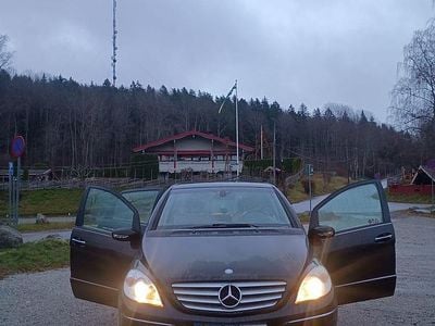 Begagnad 2008 Mercedes B170 Minibuss | 50 000 kr (Marknadspris)