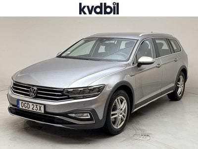 Silver Begagnad 2023 VW Passat Alltrack Kombi | 369 000 kr (Marknadspris)