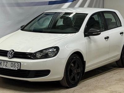 Begagnad VW Golf VI 105 HK (77 kW) 2010 Vit Halvkombi