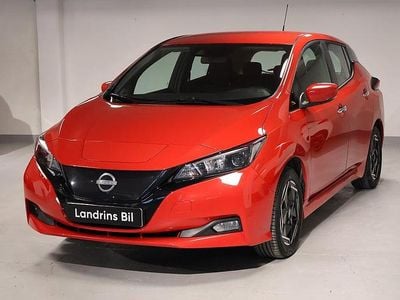Röd Begagnad 2022 Nissan Leaf Acenta Halvkombi | 189 000 kr (Lite dyr)