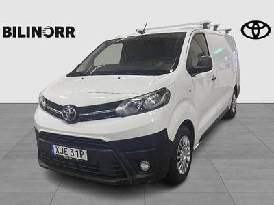Vit Begagnad 2023 Toyota Proace Comfort Minibuss | 339 900 kr (Lite dyr)