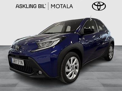 Begagnad Toyota Aygo X Comfort 72 HK (52 kW) 2024 Mörkblå SUV