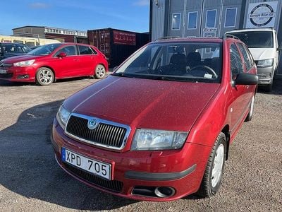 Begagnad Skoda Fabia 64 HK (47 kW) 2006 Röd Kombi