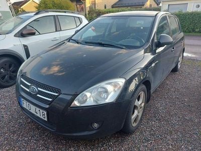 Begagnad Kia Ceed 115 HK (84 kW) 2007 Halvkombi