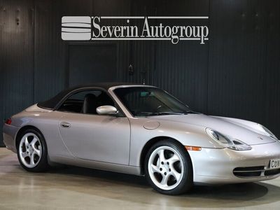 Grå Begagnad 2001 Porsche 911 Carrera 4 Cabriolet Cab | 329 000 kr