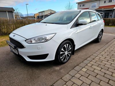 begagnad Ford Focus Kombi 1.5 TDCi ECOnetic Euro 6