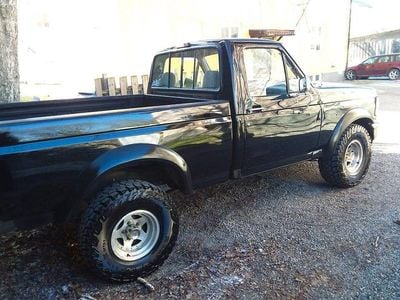 Svart Begagnad 1994 Ford F-150 Pickup | 149 000 kr