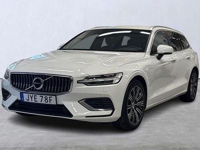 Vit Begagnad 2022 Volvo V60 Inscription Kombi | 309 000 kr (Bra pris)