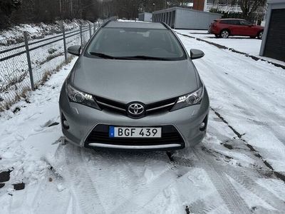 begagnad Toyota Auris Touring Sports 1.6 Valvematic Euro 5