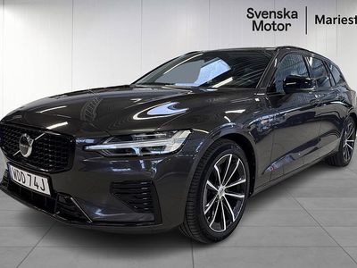 Grå Begagnad 2022 Volvo V60 R-Design Kombi | 369 200 kr (Dyr)