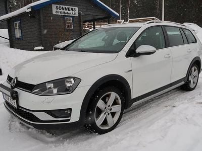 Vit Begagnad 2015 VW Golf Alltrack Kombi | 135 500 kr (Bra pris)