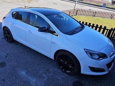 begagnad Opel Astra Astra1.4 Turbo Black Roof Edition