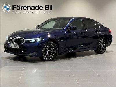 Tanzanitblå metallic Begagnad 2023 BMW 330 M Sport Sedan | 399 000 kr