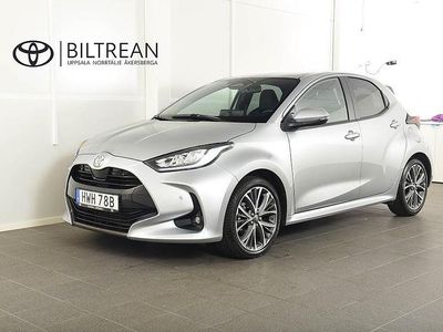 Silver Begagnad 2024 Toyota Yaris Hybrid Style Halvkombi | 279 900 kr (Lite dyr)