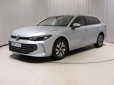 Begagnad VW Passat Business 150 HK (110 kW) 2025 Oyster silver metallic Kombi