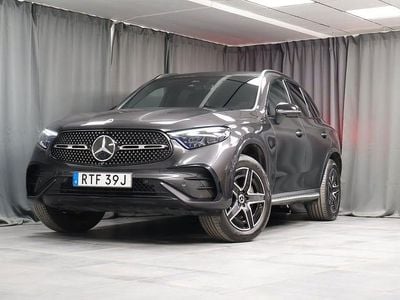 Grå Begagnad 2023 Mercedes GLC300 Premium SUV | 589 000 kr