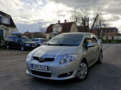 begagnad Toyota Auris 5-dörrar 2.0 D-4D Euro 5