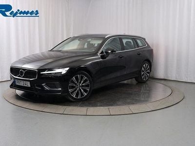 Svart Begagnad 2023 Volvo V60 Core Kombi | 319 900 kr (Bra pris)