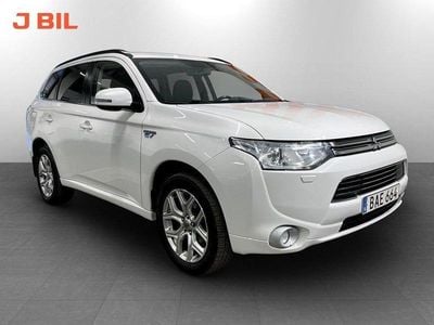 Vit Begagnad 2014 Mitsubishi Outlander SUV | 134 900 kr (Marknadspris)
