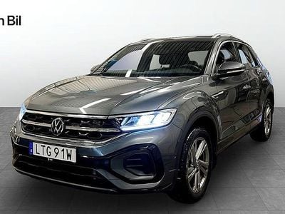 Grå Begagnad 2024 VW T-Roc R-line SUV | 369 900 kr (Marknadspris)