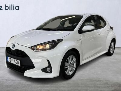 begagnad Toyota Yaris Hybrid Active 2021 Vit