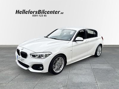 Vit Begagnad 2017 BMW 118 M Sport Halvkombi | 169 500 kr (Marknadspris)
