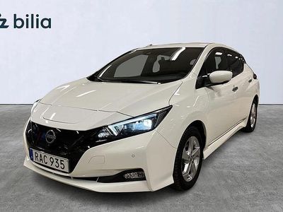 Begagnad Nissan Leaf 360º 111 kW (151 HK) 2023 Vit Halvkombi