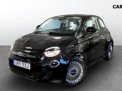 Svart Begagnad 2022 Fiat 500e Icon Halvkombi | 159 900 kr (Superpris)