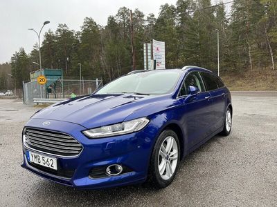 begagnad Ford Mondeo Kombi 2.0 TDCi 150hk 9700 mil Titanium D-Värmare