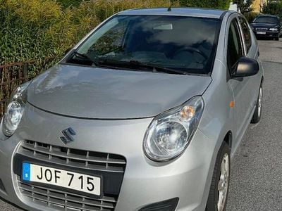 Silver Begagnad 2009 Suzuki Alto Halvkombi | 27 000 kr (Marknadspris)