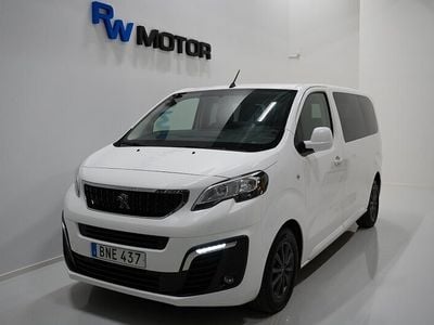 Vit Begagnad 2016 Peugeot Traveller Minibuss | 204 800 kr