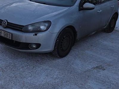 Begagnad 2010 VW Golf VI Halvkombi | 35 000 kr (Marknadspris)