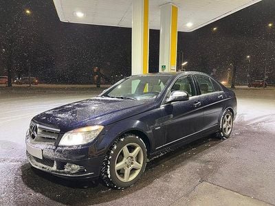 Blå Begagnad 2007 Mercedes C280 Avantgarde Sedan | 79 900 kr (Superpris)