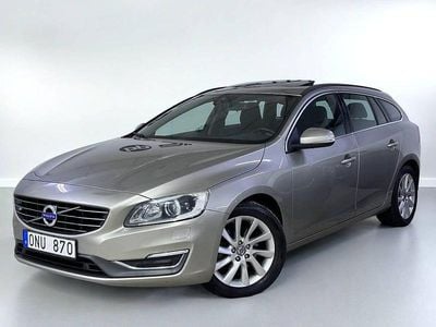 Begagnad Volvo V60 Momentum 181 HK (133 kW) 2014 Brun Kombi