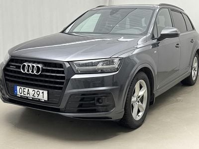 Grå Begagnad 2018 Audi Q7 S-Line SUV | 379 000 kr (Marknadspris)