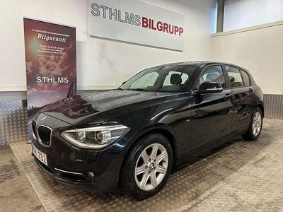 Svart Begagnad 2014 BMW 118 Sport Line Halvkombi | 149 900 kr (Marknadspris)