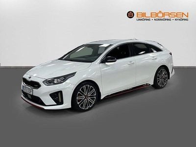 Vit Begagnad 2019 Kia Ceed GT Halvkombi | 239 900 kr