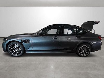 BMW 330e