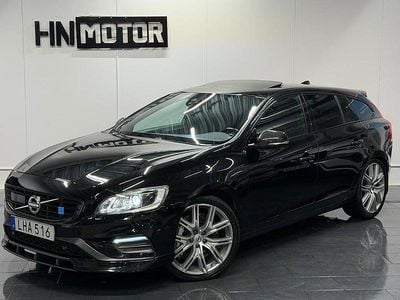 Svart Begagnad 2017 Volvo V60 Kombi | 329 900 kr