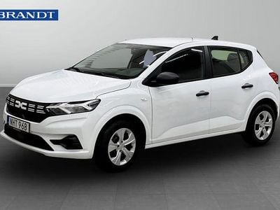 Vit Begagnad 2023 Dacia Sandero Essentiel Halvkombi | 124 900 kr (Superpris)