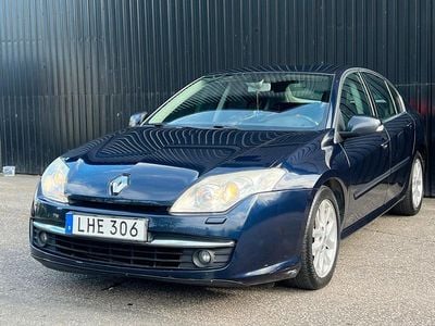 Blå Begagnad 2008 Renault Laguna III Halvkombi | 39 700 kr