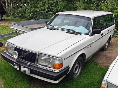 Begagnad 1986 Volvo 240 Kombi | 35 000 kr