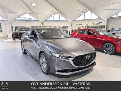 Grå Begagnad 2024 Mazda 3 Exclusive-Line Sedan | 367 600 kr (Dyr)