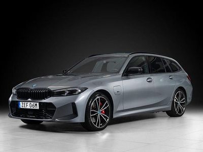 Skyscraper grey metallic Begagnad 2023 BMW 330 M Sport Kombi | 389 000 kr