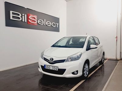 begagnad Toyota Yaris 5-dörrar 1.33 Dual VVT-i Euro 5 Ny Servad 2012, Halvkombi